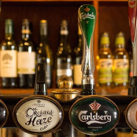 Three Horseshoes Inn Powerstock エクステリア 写真
