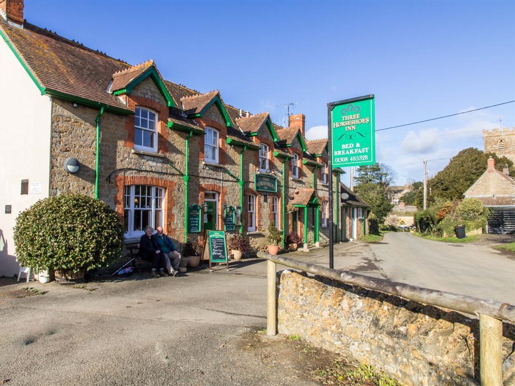 Three Horseshoes Inn Powerstock エクステリア 写真