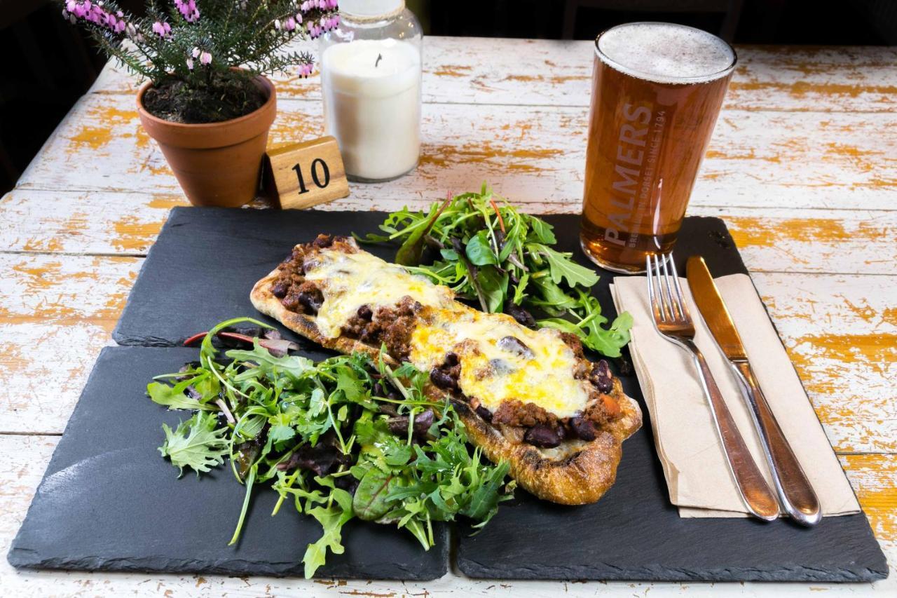 Three Horseshoes Inn Powerstock エクステリア 写真